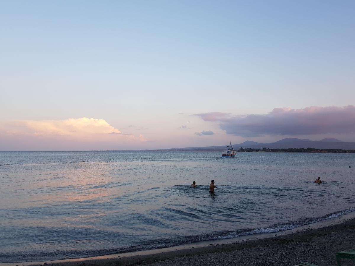 Jrahars Resort Sevan Extérieur photo