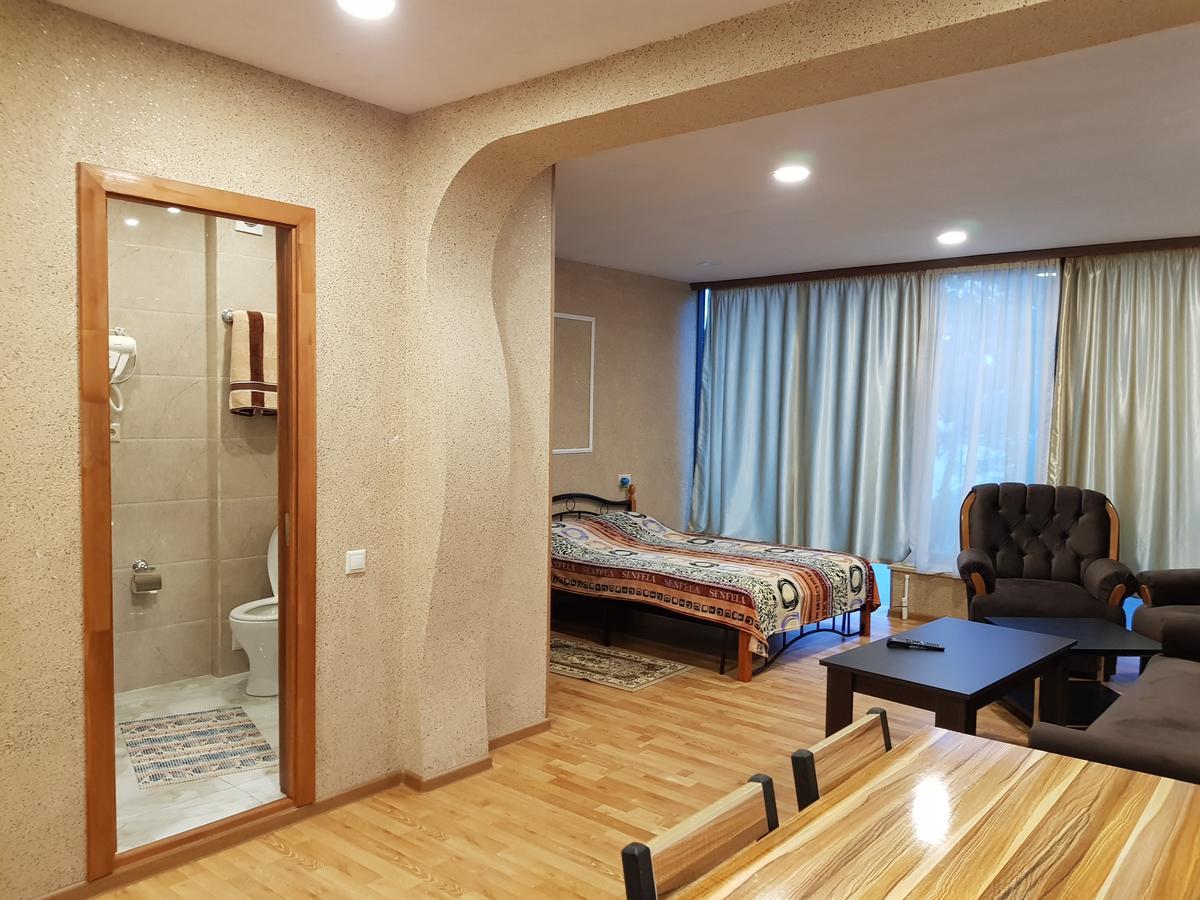 Jrahars Resort Sevan Extérieur photo